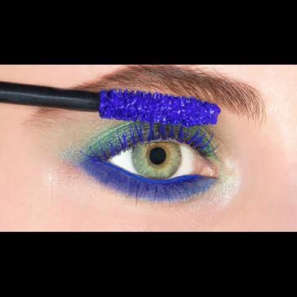 NIB YVES SAINT LAURENT Vinyl Mascara - Picture 2 of 4